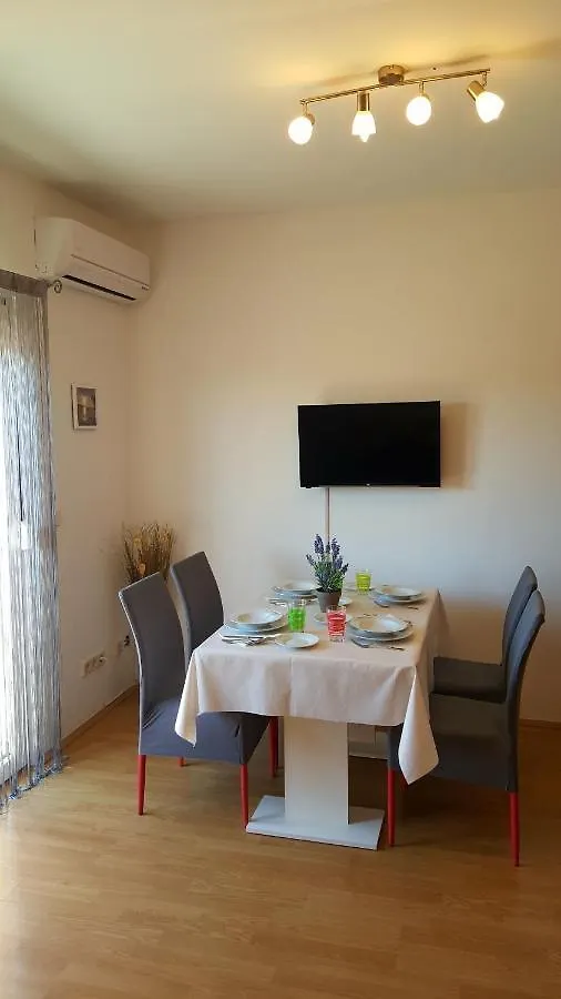 Apartman Mery Stinjan Apartman Póla