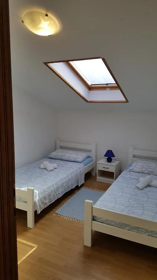 Apartman Mery Stinjan Apartman Póla